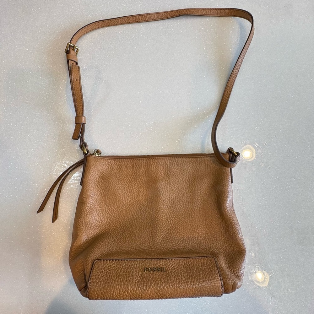 Fossil Tan Pebbled Leather Crossbody Bag  Minimalist Buckle Adjustable Strap